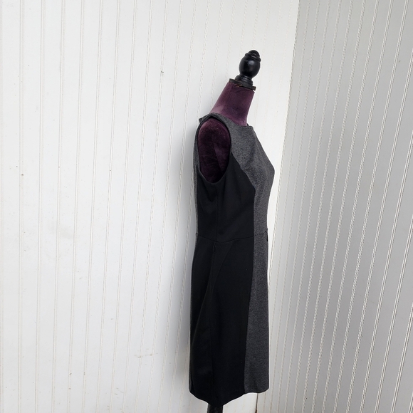 Chaps Colorblock Sheath Dress Stetch Black Gray Poly Rayon Elastane Zip Sz 12 - Picture 4 of 11